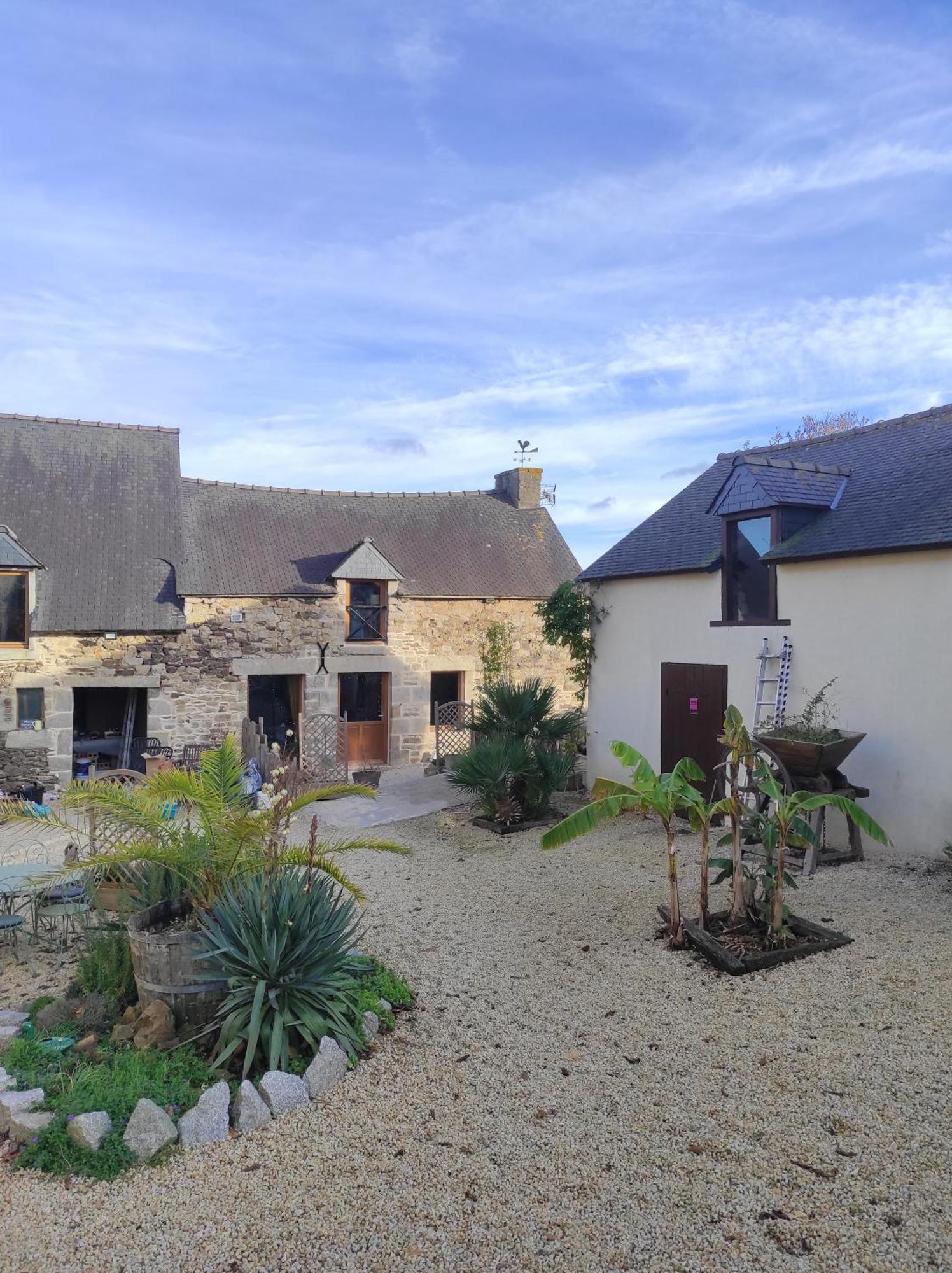 La Ville Es Riez Chambre D'Hotes Corseul ภายนอก รูปภาพ